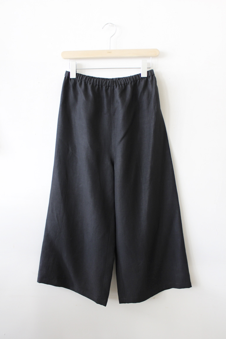 LINNET No.47七分丈パンツ<br />クラシックブラックオニキス M,L